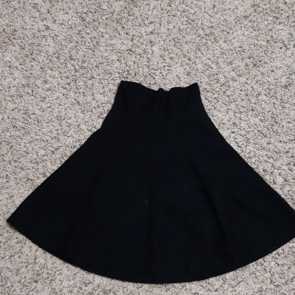 Suzy Shier black skirt - Picture 3 of 4